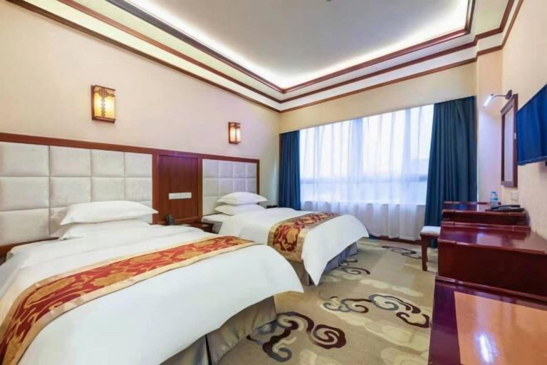 Bedroom 3, Pingguo International Hotel, Baise