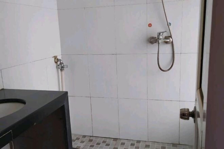 Bathroom, Lengshuijiang Xinliangmao Hotel, Loudi
