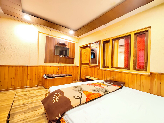 Bedroom 2, Hotel Shalimar Near Mall Road Nainital, Nainital