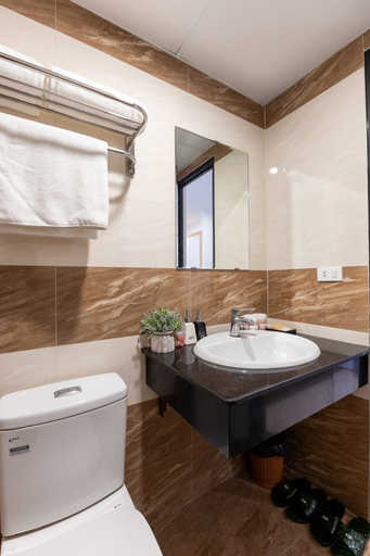 Bathroom 3, Biko Apartment, Cầu Giấy