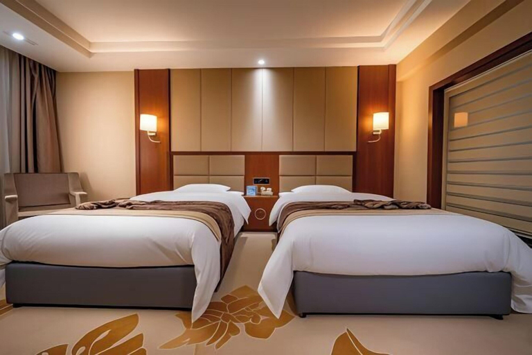 Bedroom 3, He Huang Pearl Hotel, Linxia Hui