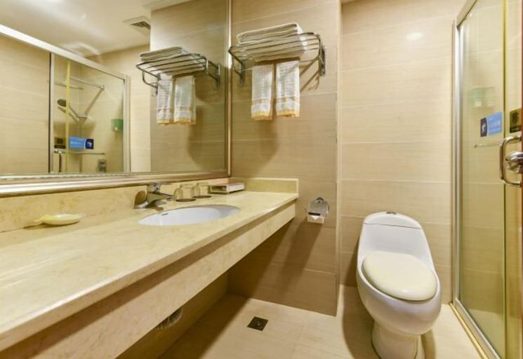 Bathroom, Wanghailou Hotel, Huizhou