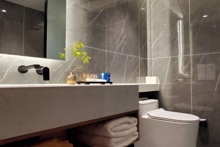 Bathroom 4, JHW Hotel, Beijing