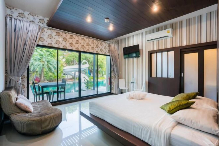 Primary image, Tropic Loft Private Gigantic 14BD Pool Villa - VVP31.14, Sattahip