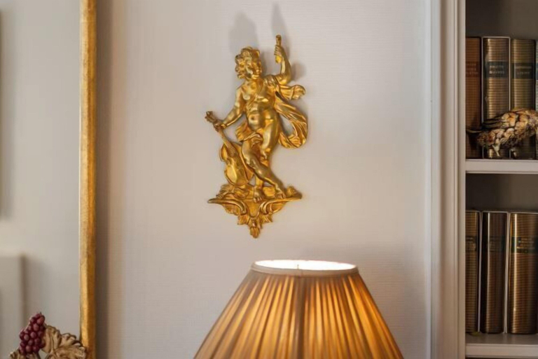 Others 5, Triumphant Design, Paris