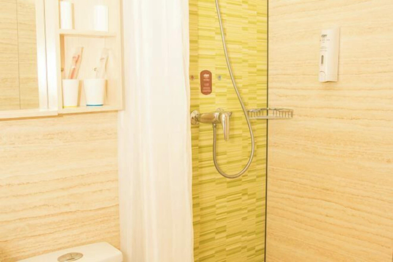 Bathroom 3, Elan Hotel (Yantai Muping Bus Station), Yantai
