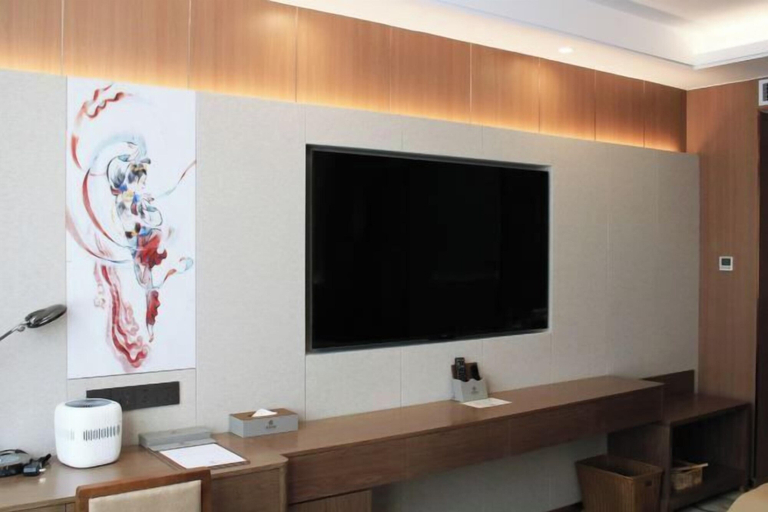 Room 4, Golden Lun Hotel, Lanzhou