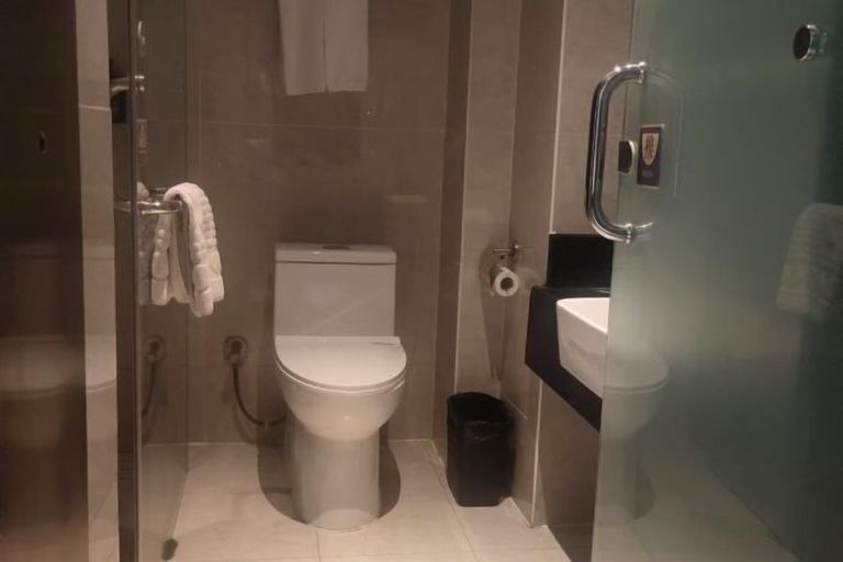 Bathroom 3, Tianyue Fengya Hotel, Puyang