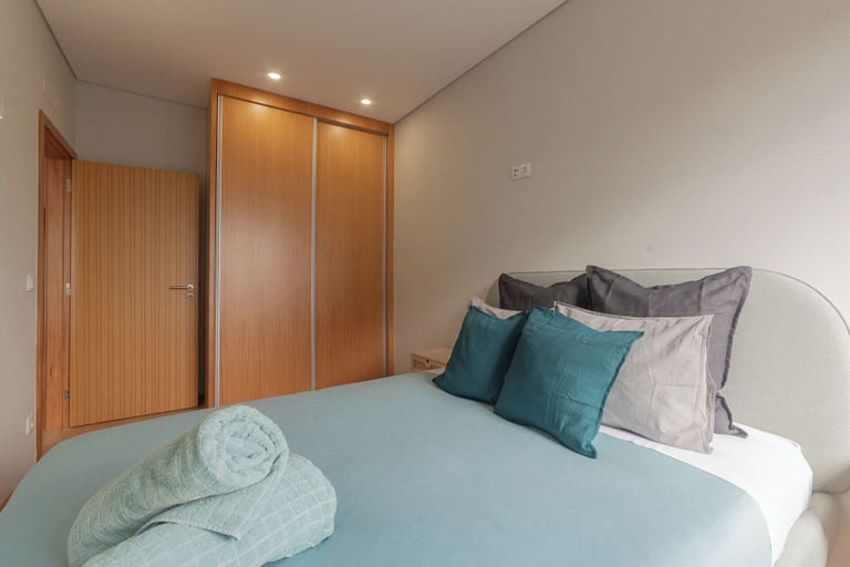 Room 1, Edifício Vencedor, Matosinhos