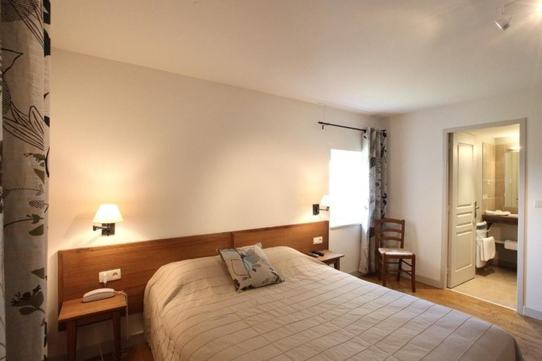 Bedroom 2, Domaine les Mejeonnes, Drôme