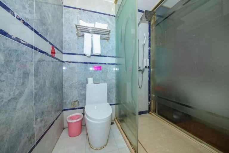 Bathroom 5, Yueqing Jane Eyre Theme Hotel, Wenzhou