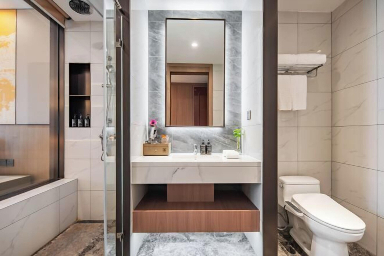 Bathroom 4, Dongtai Guest House, Yancheng