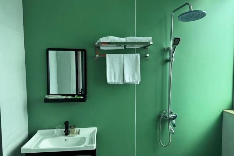 Bathroom 3, Silver Spring Hotel (Shenzhen Yuanling Subway Station), Shenzhen