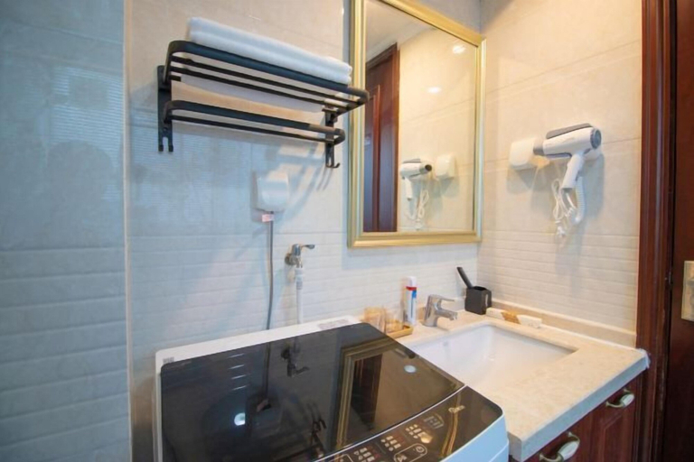 Bathroom 3, Huizhou Kaisa Musi Hotel Apartment, Huizhou