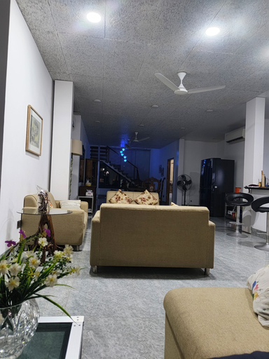 Living area, Banani Guesthouse & Spa, Dhaka