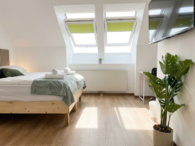 Room 3, Lovely 3BR Apt With Balcony Rennweg, Wien
