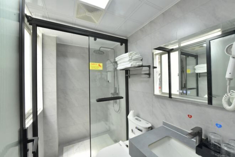 Bathroom 4, Harmony One Hotel, Enshi Tujia and Miao