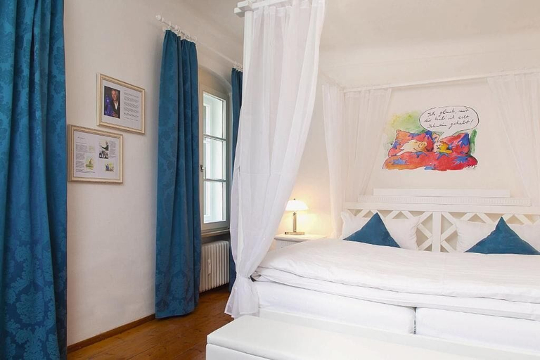 Room 2, Dicker Mann Hotel Zum Blauen Krebs, Regensburg