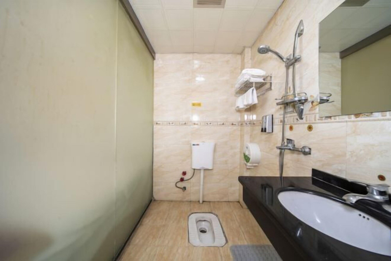 Bathroom 3, Jianghua Yunlong Convenient Hotel, Yongzhou
