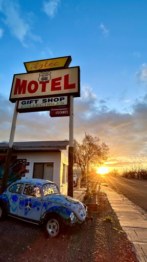 Others 4, The Aztec Motel & Creative Space, Yavapai