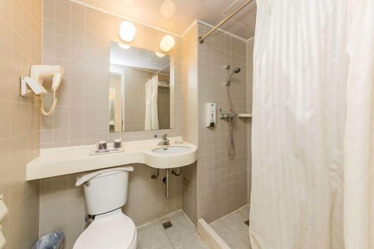 Bathroom 3, Jinjiang Inn (Changchun Railway Station), Changchun
