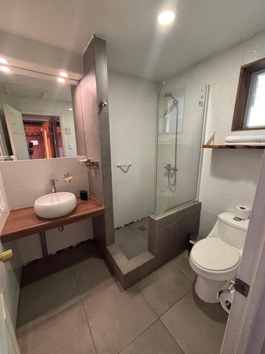 Bathroom 3, Hotel Fundo Las Tortolas, Quillota