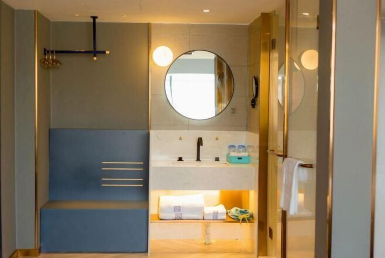 Bathroom 3, LANOU Hotel (Lanling Agricultural Park), Linyi