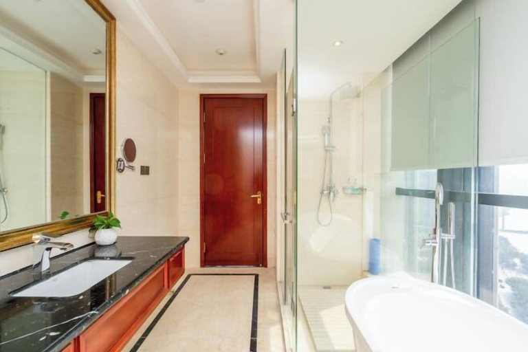 Bathroom 4, Xuanhan Jincheng Hotel, Dazhou