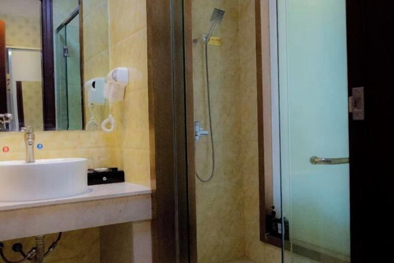 Bathroom 4, Zhaosuyi Zhaojun Hotel, Ili Kazakh