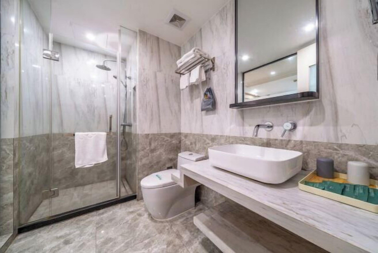 Bathroom 4, Lizhi Fengshang Hotel, Jingdezhen