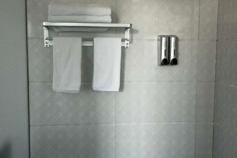 Bathroom 2, Yeji Shuxin Hotel, Lu'an