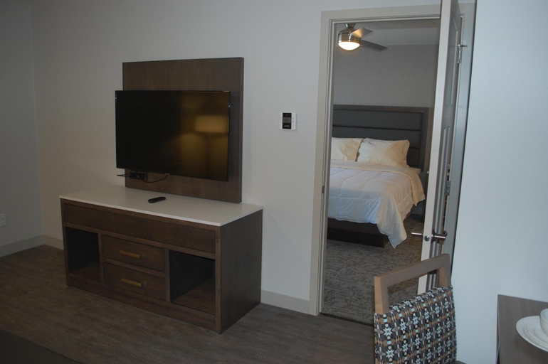 Bedroom 3, Spring Lake Suites, Cerro Gordo
