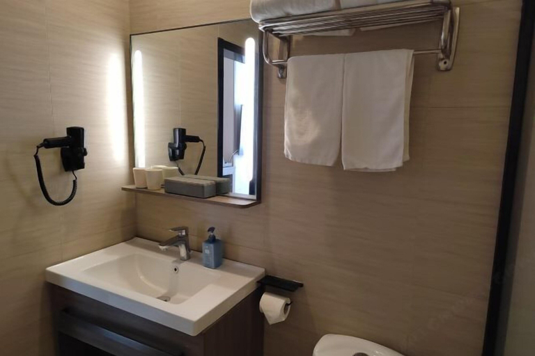 Bathroom 4, Hanting Hotel (Yanggu Gushan Road), Liaocheng