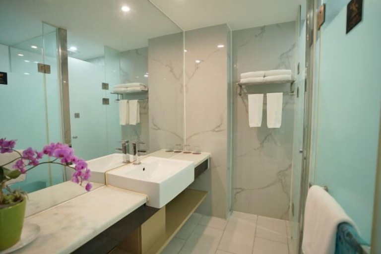 Bathroom 4, yiduo hotel, Hangzhou
