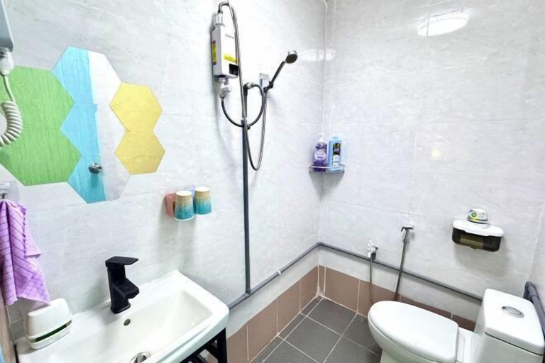Bathroom 5, Backyard Garden Villa, Petaling Jaya