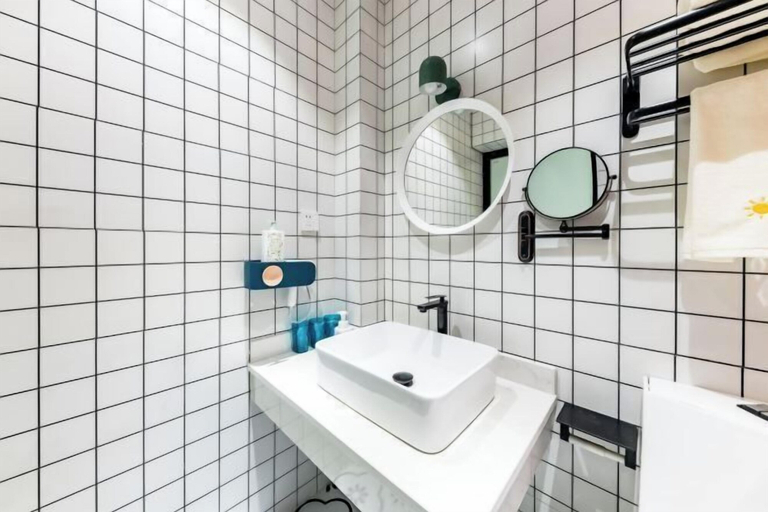 Bathroom 3, Gulangyu Hai'anhua Hotel, Xiamen