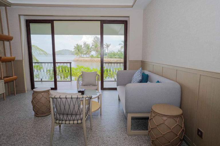 Others 5, Riahi by Swiss-Belhotel, Batam