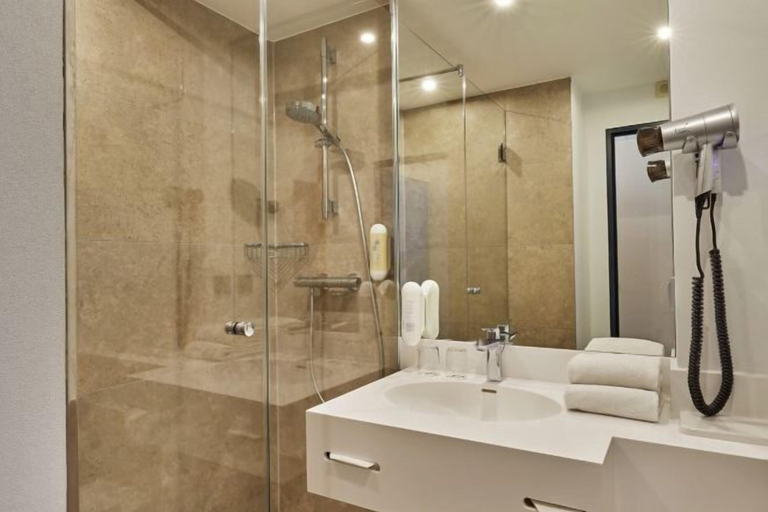 Bathroom 5, Sunday Hotel Köln Brühl, Rhein-Erft-Kreis