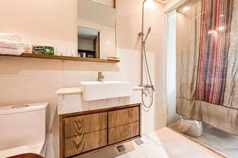 Bathroom 4, VietLife Hotel & Apartment, District 7
