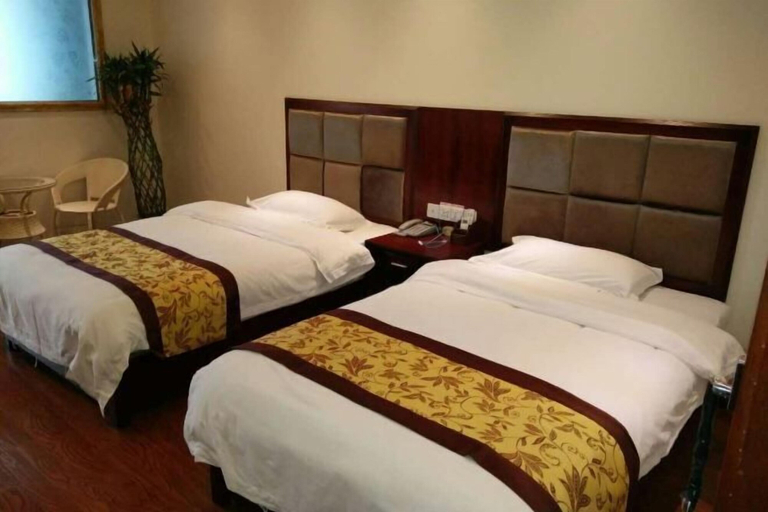Bedroom 5, Yinhe Holiday Hotel, Qiandongnan Miao and Dong