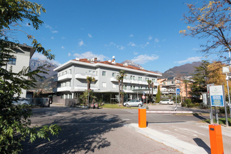 Exterior & Views 2, Hotel Campagnola, Trento