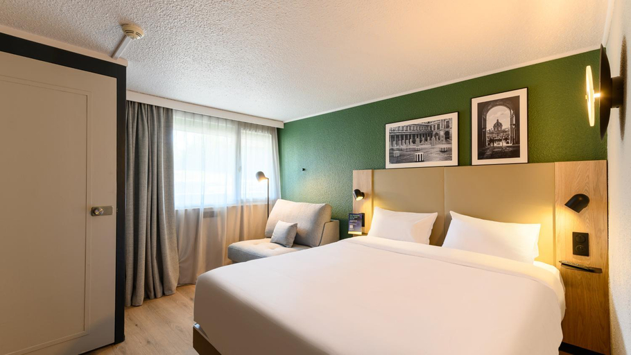 Bedroom 2, Campanile NATURE - Strasbourg Sud - Geispolsheim, Bas-Rhin