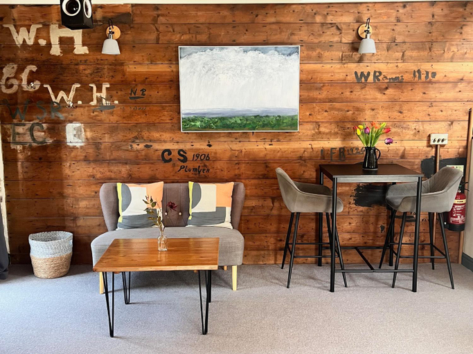 Food & Drinks, The Old Workshop, Cornwall