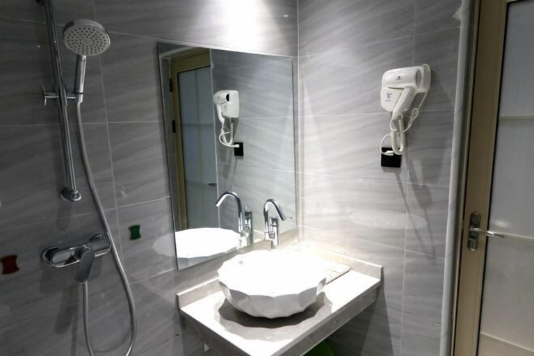 Bathroom 4, Xilinger Hotel ( Dongxing Hezhou Road), Fangchenggang