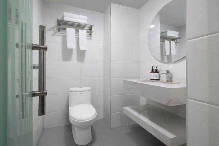 Bathroom 3, Hyatt Regency Loudilai, Loudi