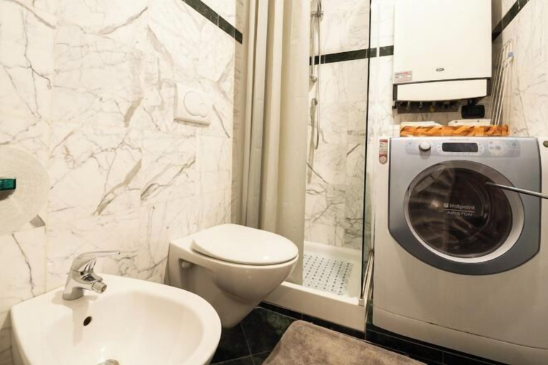 Bathroom 5, Designer Apartments in Florence, Florence