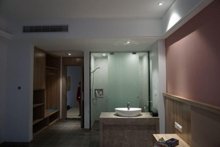 Bathroom 4, Biligong Hotel Shanghai, Shanghai