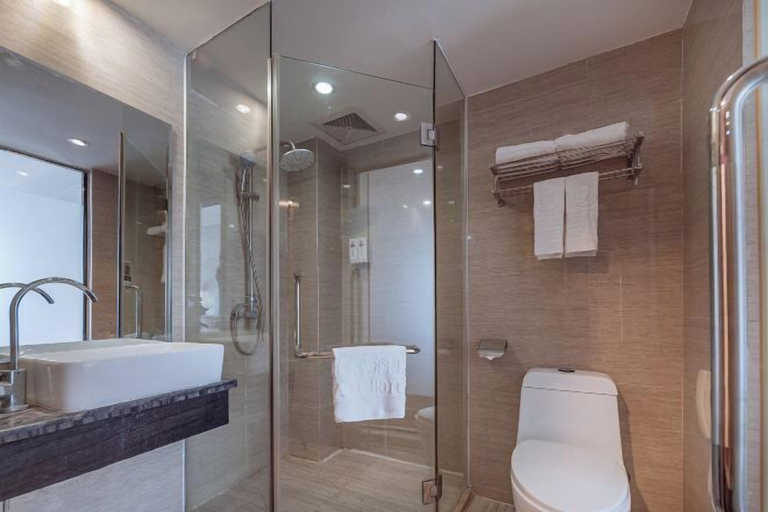 Bathroom, Yake Hotel, Baise