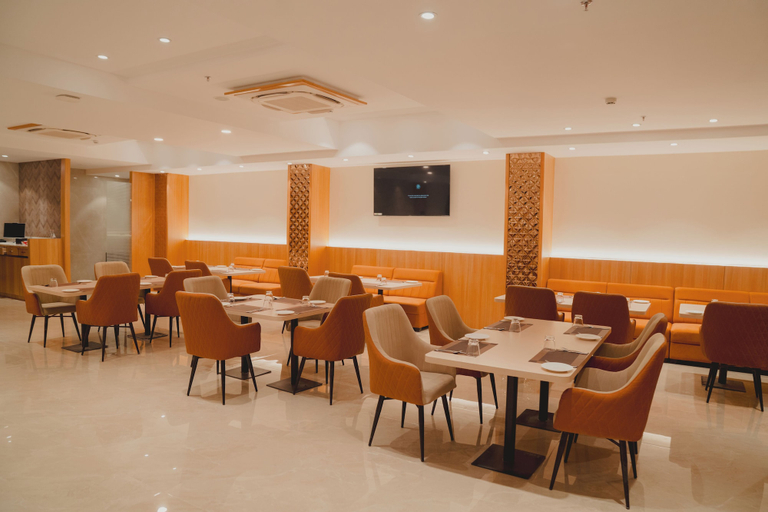 Food & Drinks 5, Hotel Siddharth Grand, Varanasi