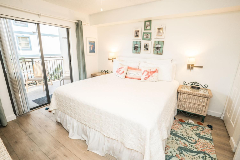 Bedroom 2, Vistas on the Gulf, Pinellas